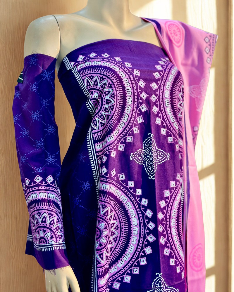 আনস্টিচড থ্রি পিস - ভিআইপি এ গ্রেড ব্লক - Alternate view 1 showing  color