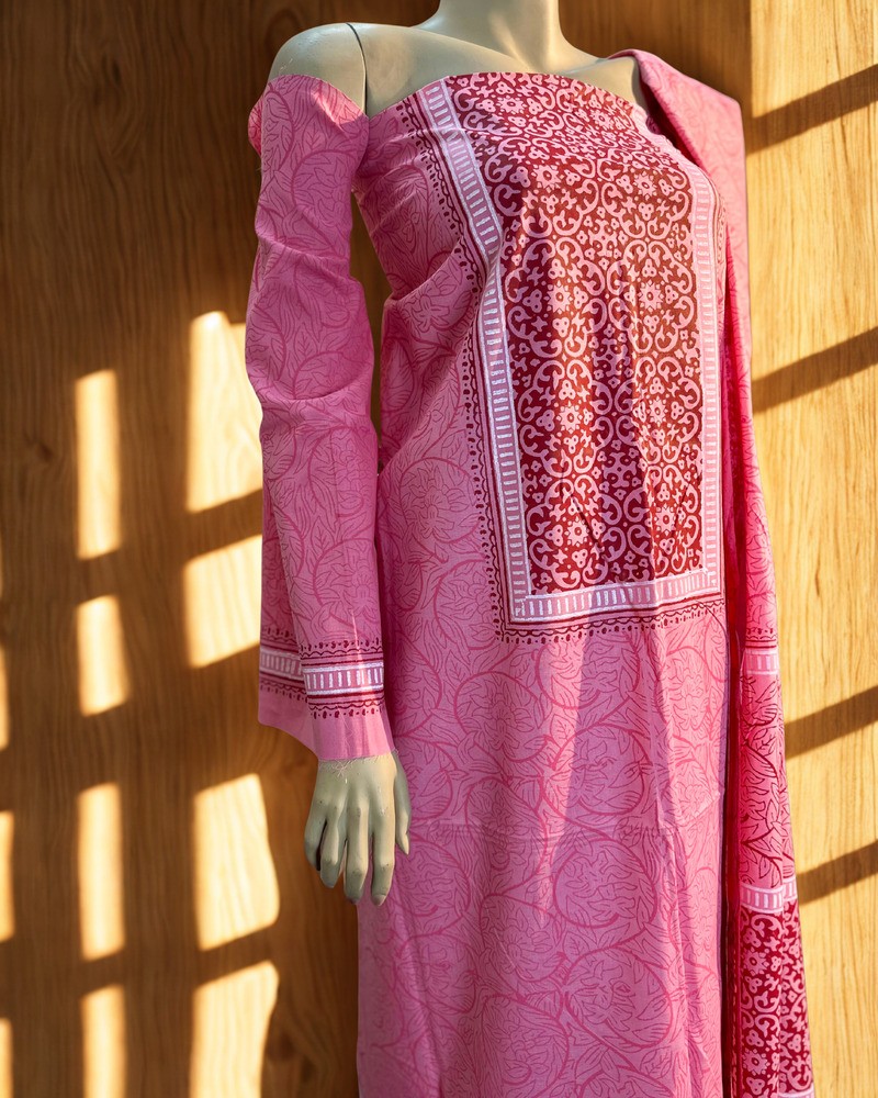 আনস্টিচড থ্রি পিস - ভিআইপি এ গ্রেড ব্লক - Alternate view 1 showing  color