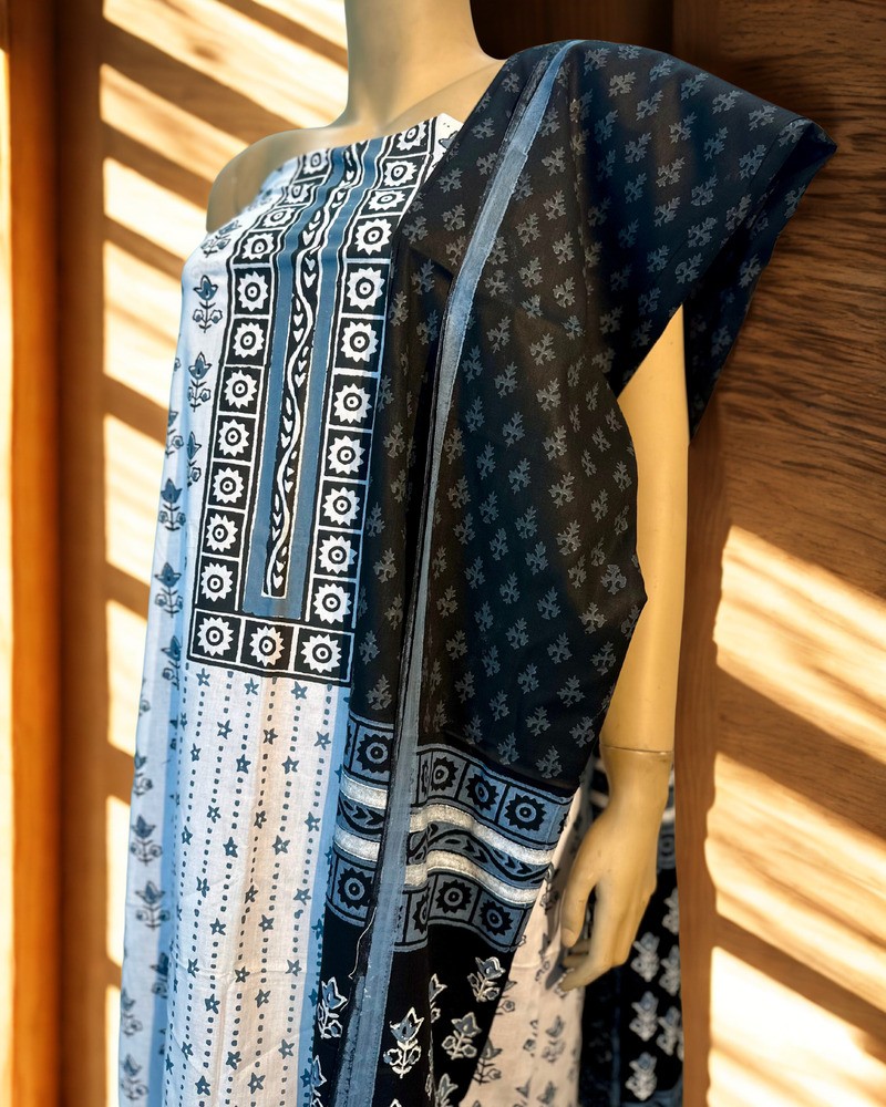 আনস্টিচড থ্রি পিস - ভিআইপি এ গ্রেড ব্লক - Alternate view 2 showing  color