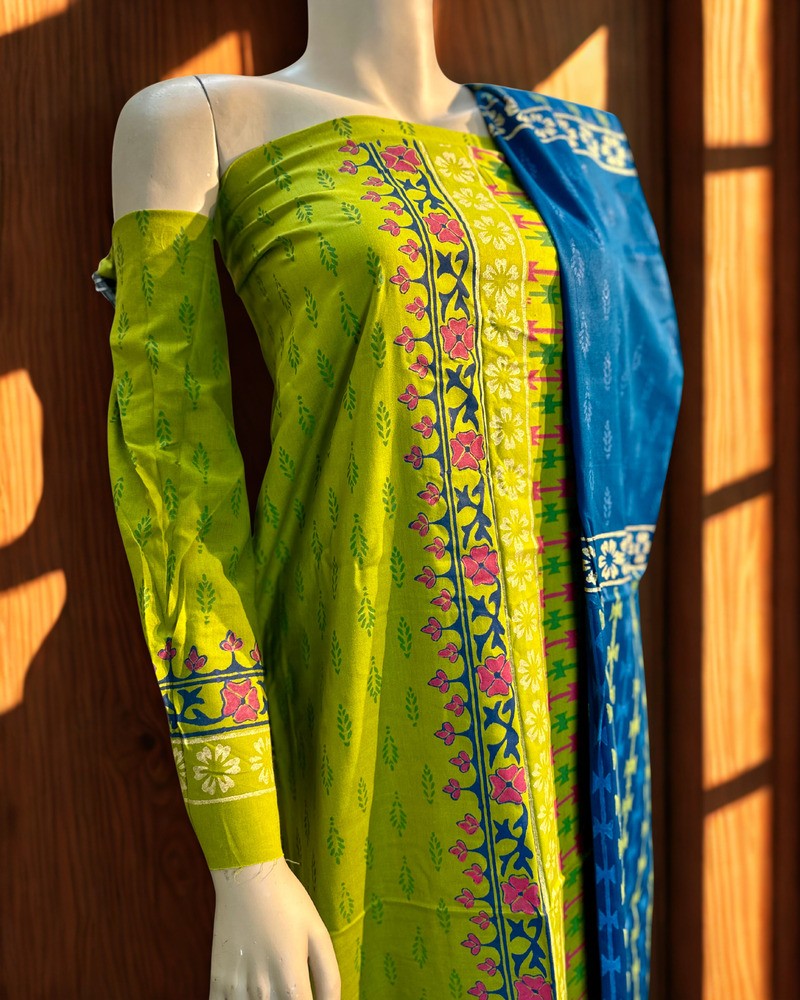 আনস্টিচড থ্রি পিস - ভিআইপি এ গ্রেড ব্লক - Alternate view 2 showing  color